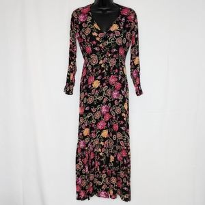 Women's size small Weslee Rose maxi dress